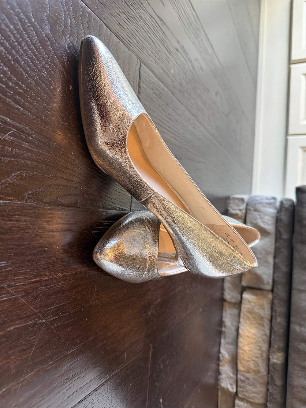 Life stride Metallic Silver Pointed Toe Women’s Flats new in box